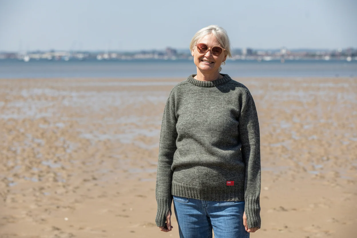Arthur Beale Women's Oiled Wool Pelmo® Jumper - Image 8